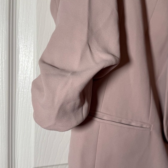 EXPRESS blush blazer - size XS - Picture 6 of 8